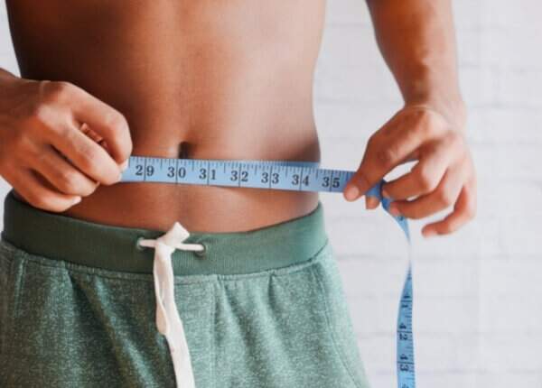 Um dos benefícios do Extrato de Oliveira Olibi é o suporte no controle de peso.